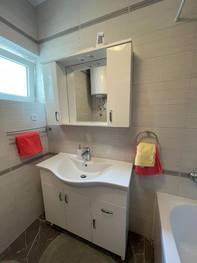 Apartments Sestan 诺瓦利娅 外观 照片