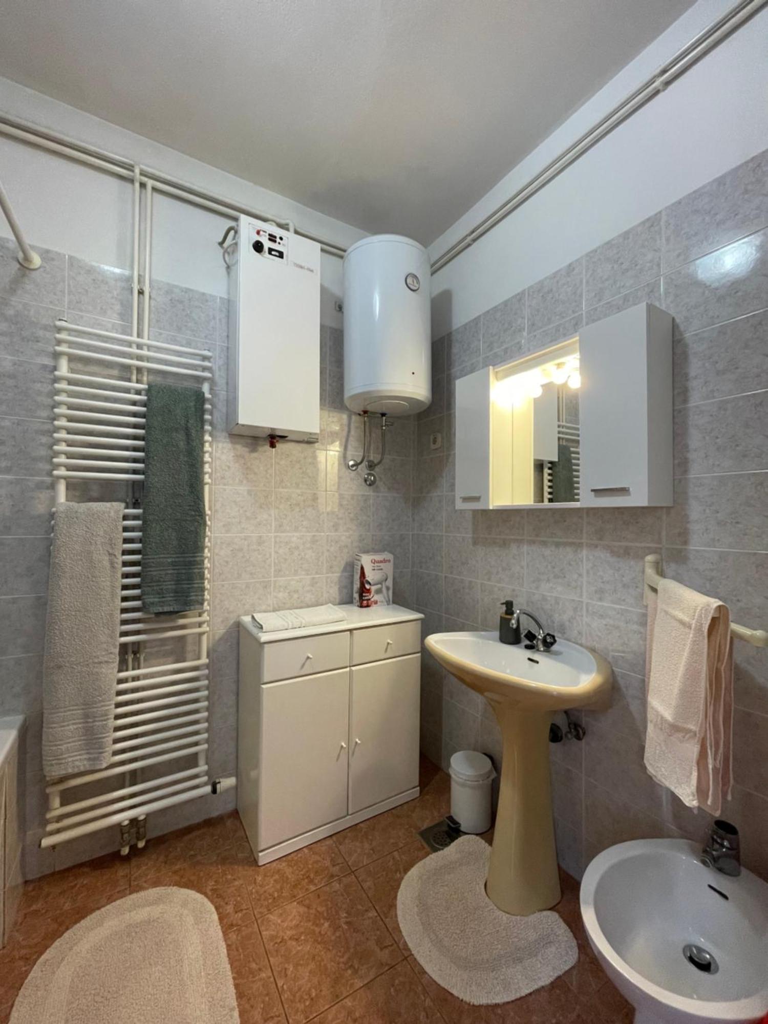 Apartments Sestan 诺瓦利娅 外观 照片
